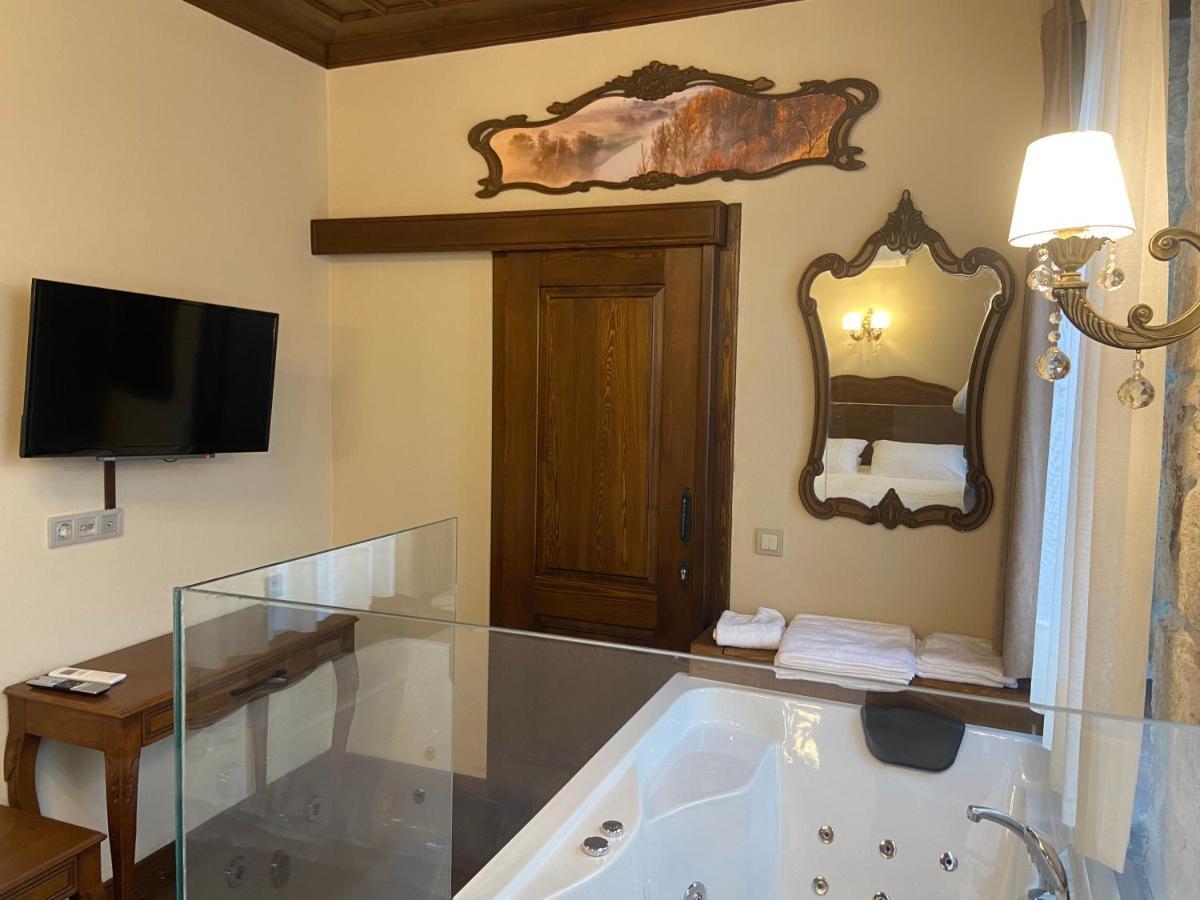 Dionysos 1789 Boutique Hotel Fokaja Zewnętrze zdjęcie